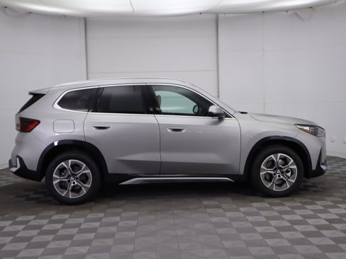 Used 2025 BMW X1 xDrive28i w/ Technology Package image 5
