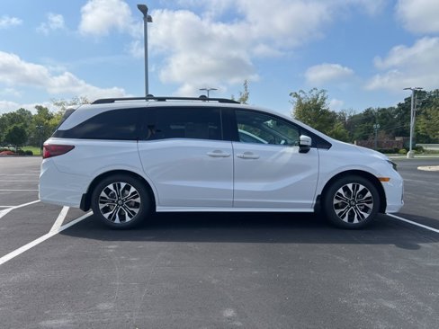 New 2026 Honda Odyssey Elite image 2