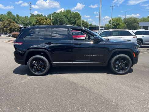 New 2025 Jeep Grand Cherokee Limited image 4