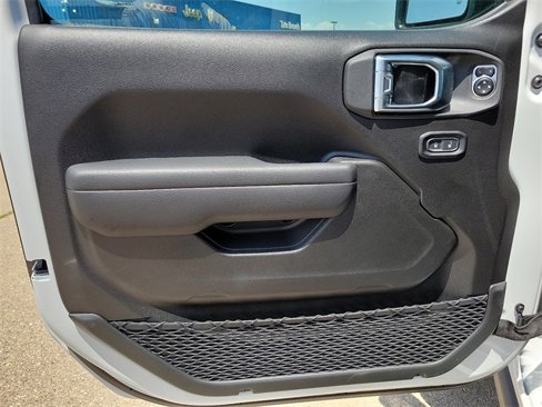 New 2025 Jeep Wrangler Unlimited Rubicon image 11