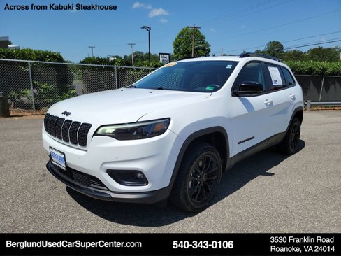 Used 2023 Jeep Cherokee Altitude Lux image 15