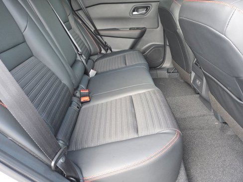 New 2026 Nissan Rogue SV image 31