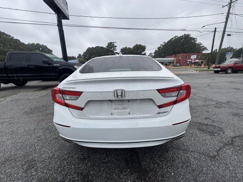 Used 2018 Honda Accord Sport image 7