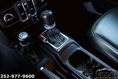 Used 2023 Jeep Wrangler Unlimited Sahara image 21