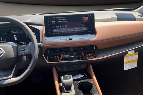 New 2026 Nissan Rogue Platinum w/ Platinum Premium Package image 6