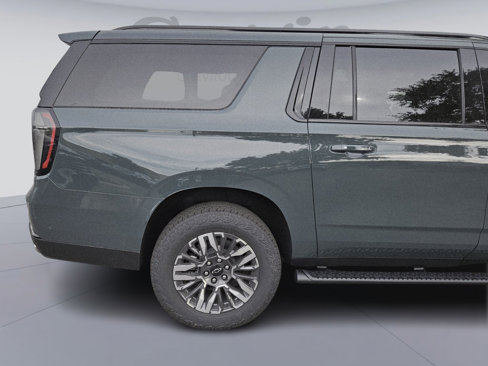 New 2026 Chevrolet Suburban Z71 image 6