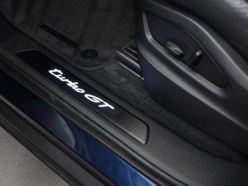 Certified 2025 Porsche Cayenne Turbo GT image 41