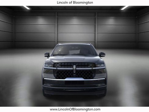 New 2025 Lincoln Navigator Reserve image 6