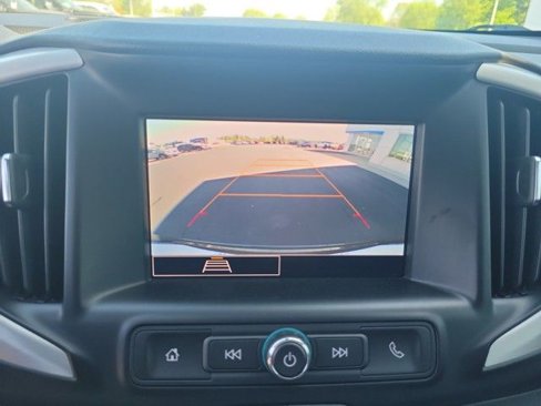 Used 2024 GMC Terrain SLE image 25