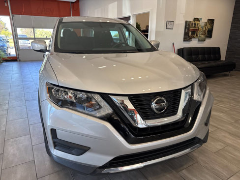 Used 2018 Nissan Rogue S image 5