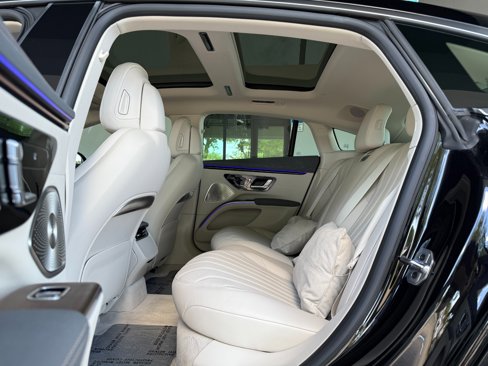 Used 2024 Mercedes-Benz EQS 450+ Sedan image 24