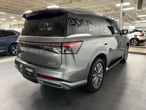 Used 2025 INFINITI QX80 Sensory image 4