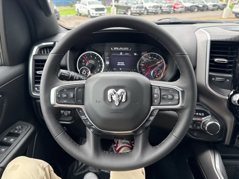 New 2026 RAM 1500 4x4 Crew Cab image 26