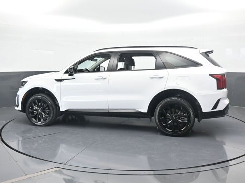 Used 2023 Kia Sorento SX image 3