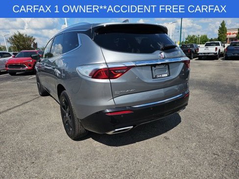Used 2024 Buick Enclave Essence image 16