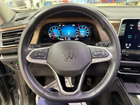 Certified 2024 Volkswagen Atlas SE image 12