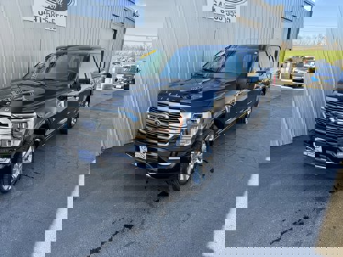 Used 2022 Ford F150 Limited image 2