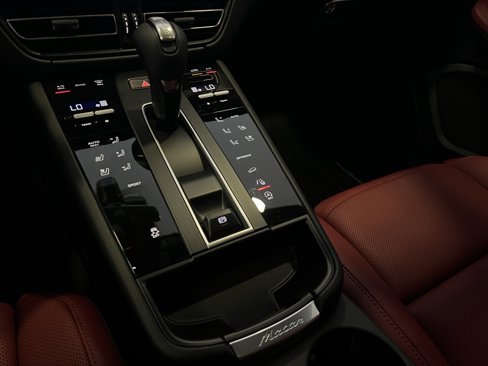 New 2026 Porsche Macan image 19