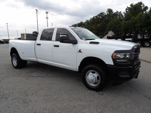 Used 2024 RAM 3500 Tradesman image 10