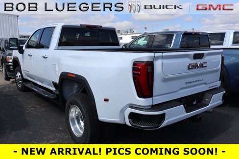 New 2026 GMC Sierra 3500 Denali w/ Denali Reserve Package image 4