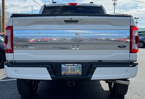 Used 2023 Ford F150 Limited image 7