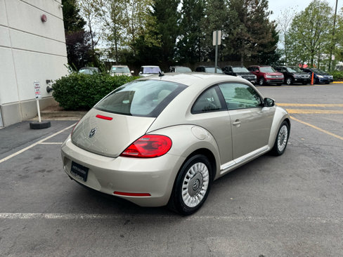 Used 2013 Volkswagen Beetle 2.5 image 4