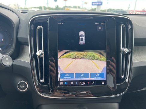Used 2025 Volvo XC40 B5 Core image 20