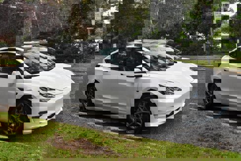 Used 2023 Tesla Model 3 Standard Range image 12