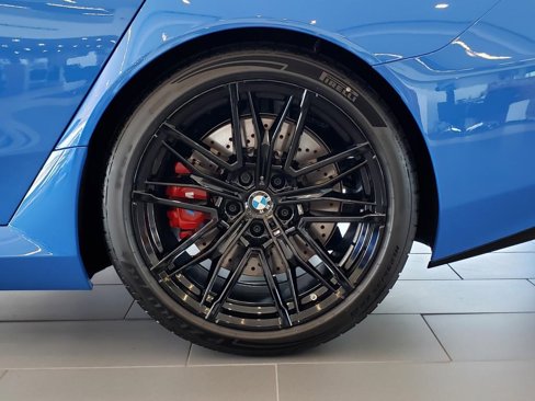 New 2026 BMW M5 w/ Carbon Package image 12