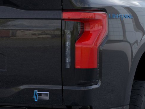 New 2025 Ford F150 Lightning XLT image 22