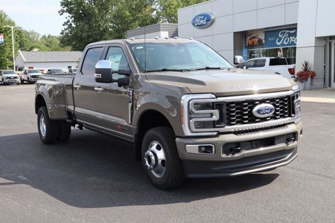 New 2026 Ford F350 Platinum w/ Platinum Plus Package image 2