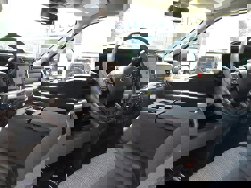 New 2025 Ford F250 XLT image 18