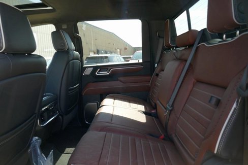 New 2026 GMC Sierra 2500 Denali Ultimate image 14