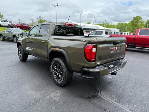 New 2025 GMC Canyon Elevation w/ Convenience Package image 3