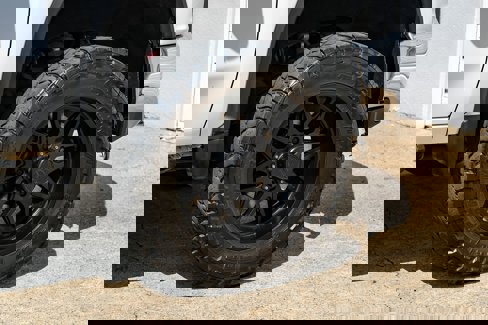 Used 2020 Chevrolet Silverado 2500 LT w/ Z71 Off-Road Package image 46