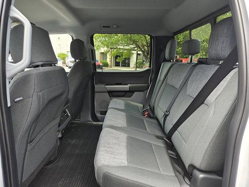 New 2025 Ford F250 XLT w/ FX4 Off-Road Package image 13