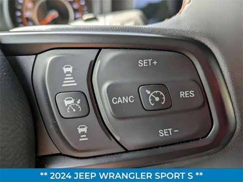 Used 2024 Jeep Wrangler Sport S image 17