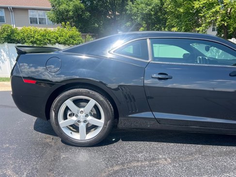 Used 2010 Chevrolet Camaro LS image 7