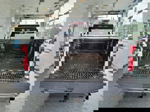 Used 2024 Chevrolet Silverado 2500 LT image 6