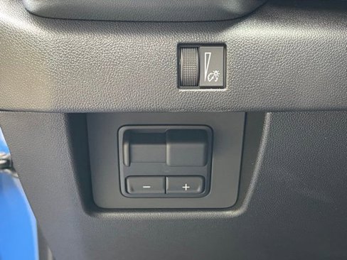 New 2026 GMC Canyon Elevation w/ Convenience Package image 13