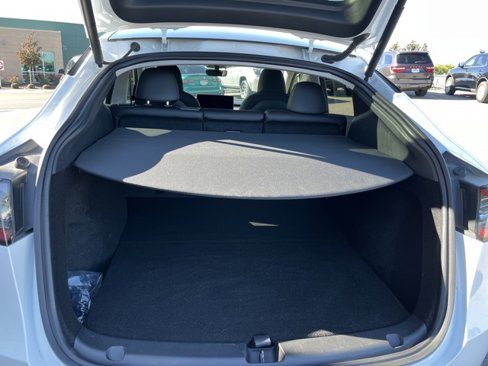 Used 2025 Tesla Model Y Performance image 31