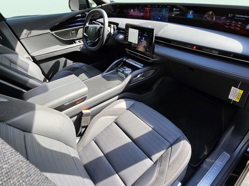New 2025 Lincoln Nautilus Reserve w/ Jet Appearance Package image 16