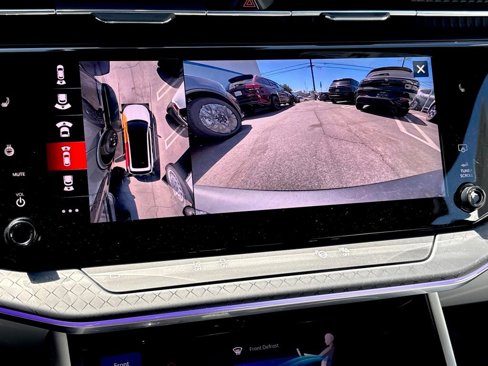 Used 2025 Jeep Wagoneer Limited image 18