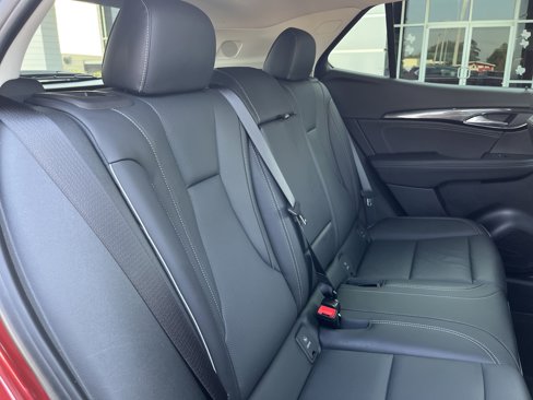 Used 2023 Buick Envision Essence image 14