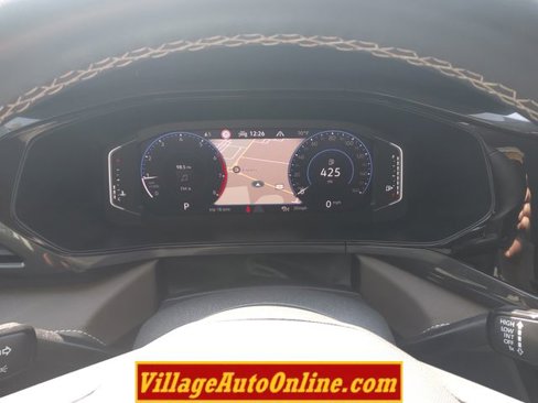 Used 2022 Volkswagen Taos SEL image 39