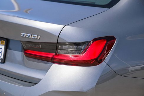 Used 2025 BMW 330i Sedan image 9