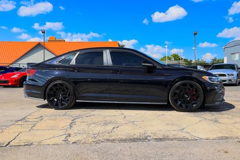 Used 2019 Volkswagen Jetta GLI image 15
