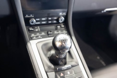 Used 2024 Porsche 718 Cayman image 15