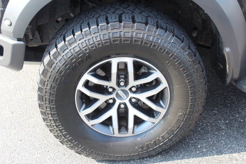 Used 2018 Ford F150 Raptor w/ Equipment Group 801A Mid image 11