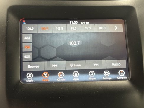 Used 2019 Jeep Cherokee Latitude Plus w/ Trailer Tow Group image 20